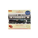 Hornby 00 Gauge R1038 'The Orient Express' Boxed Set, comprising BR green 'United States Line'