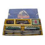 A boxed 'Train Hornby' 0 Gauge electric 4-1E 'Etoile du Nord' Set, with 20 volt 4-4-2 'Etoile'