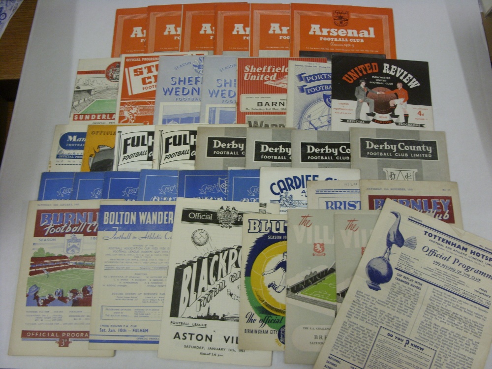 1950's PROGRAMMES, 1952/1953, a collection of 37 football programmes from the season. ARSENAL (6)