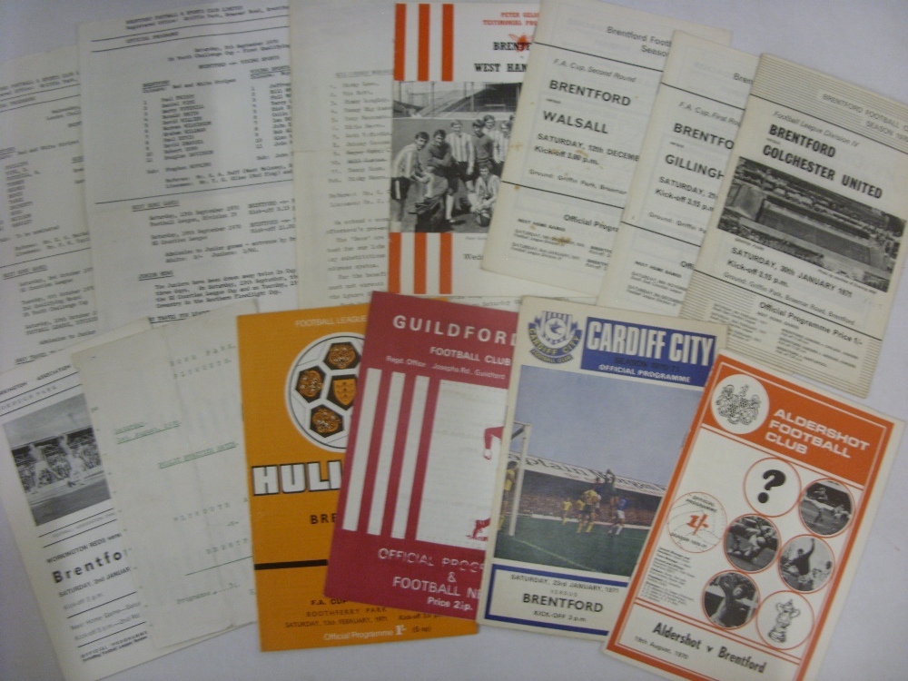 BRENTFORD SPECIALS, 1970/1971, 14 football programmes from the season, Homes (7) Barnet [London