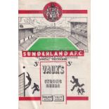 SUNDERLAND / MAN UNITED Programme Sunderland v Manchester United 18/2/1953. A little creased. No