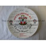 SOUTHAMPTON Ceramic plate 10 inches in diameter celebrating Southampton winning the FA Cup in