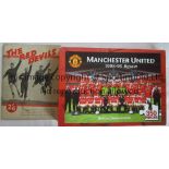 MANCHESTER UNITED An official boxed jigsaw of a 1998/9 team group and The Red Devils brochure for