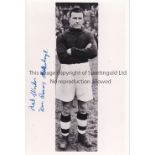 DAVE CUMMING / MIDDLESBROUGH / AUTOGRAPH Signed black & white photograph. Good