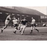 TOTTENHAM HOTSPUR V CARDIFF CITY 1961 A 10" X 7" black & white action Press photograph from the