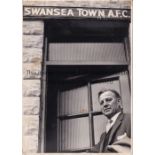 BILLY LUCAS / SWANSEA TOWN An official letter and unsigned contract between Swansea and Lucas in