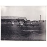 CARDIFF CITY V CHELSEA 1927 Reprinted BBC Hulton Press B/W 8.5" X 6.5" action photo from the FA