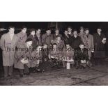 1954 WORLD CUP / MEXICO AUTOGRAPHS A 10" X 6" B/W press picture with stamp and paper notation on the