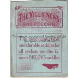 ASTON VILLA / MAN UNITED Programme Aston Villa v Manchester United 17/10/1908. Lacks staples. Some