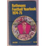ROTHMANS Hardback copy of the 5th edition of Rothmans Football Year Book 1974/75. Generally good