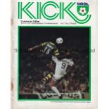 PELE Kick programme for New York Cosmos v Dallas Tornados 24/4/1977. Cosmos included Pele. Rusty