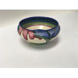 A Clarice cliff bowl decorated in the Rudyard patt