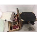A box containing a quantity of costume jewellery i