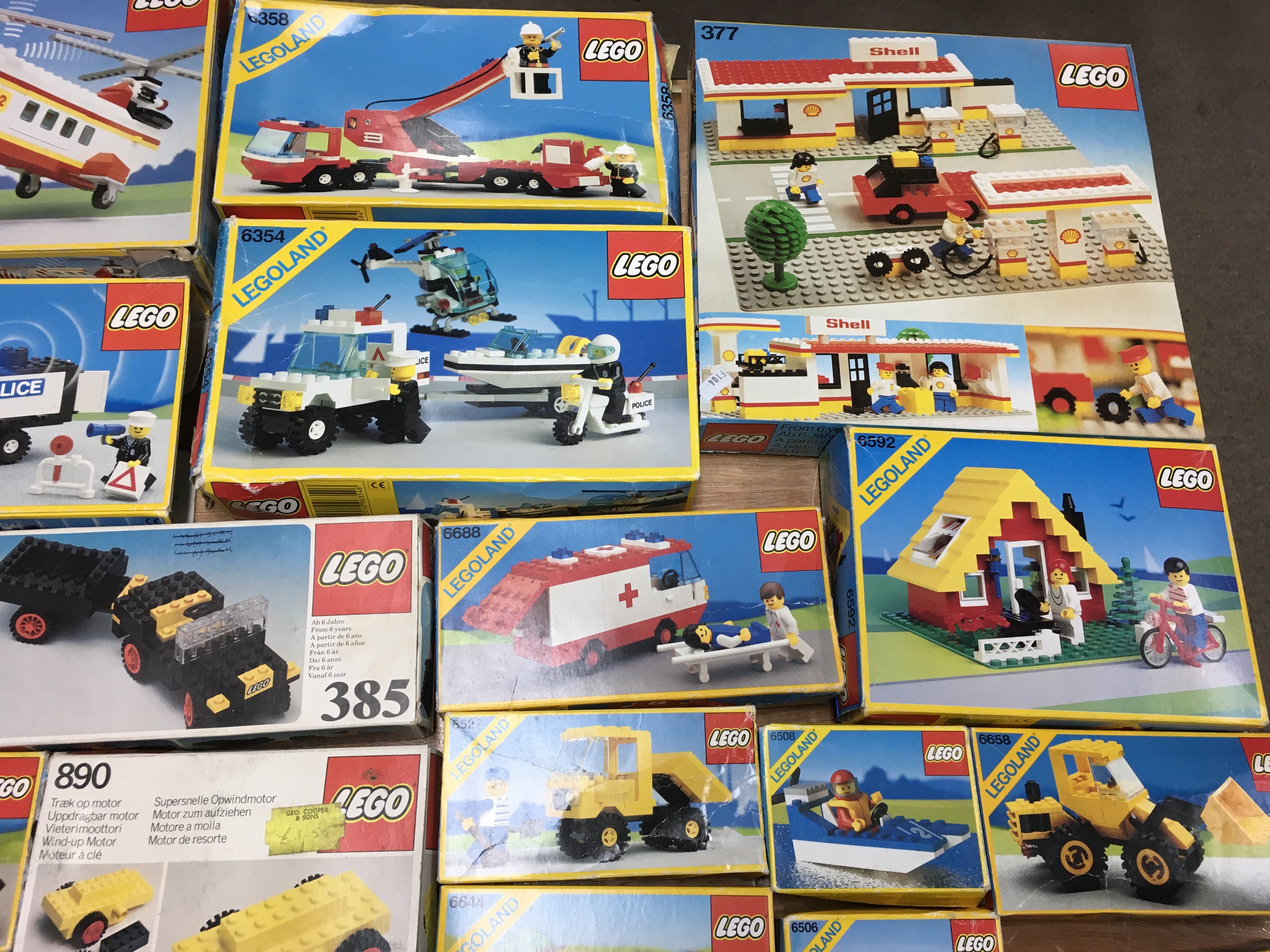 Lego , a large collection of boxed models including vintage 1960s and 70s - Image 5 of 10