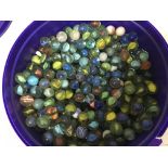 A tin of marbles, approx 200+