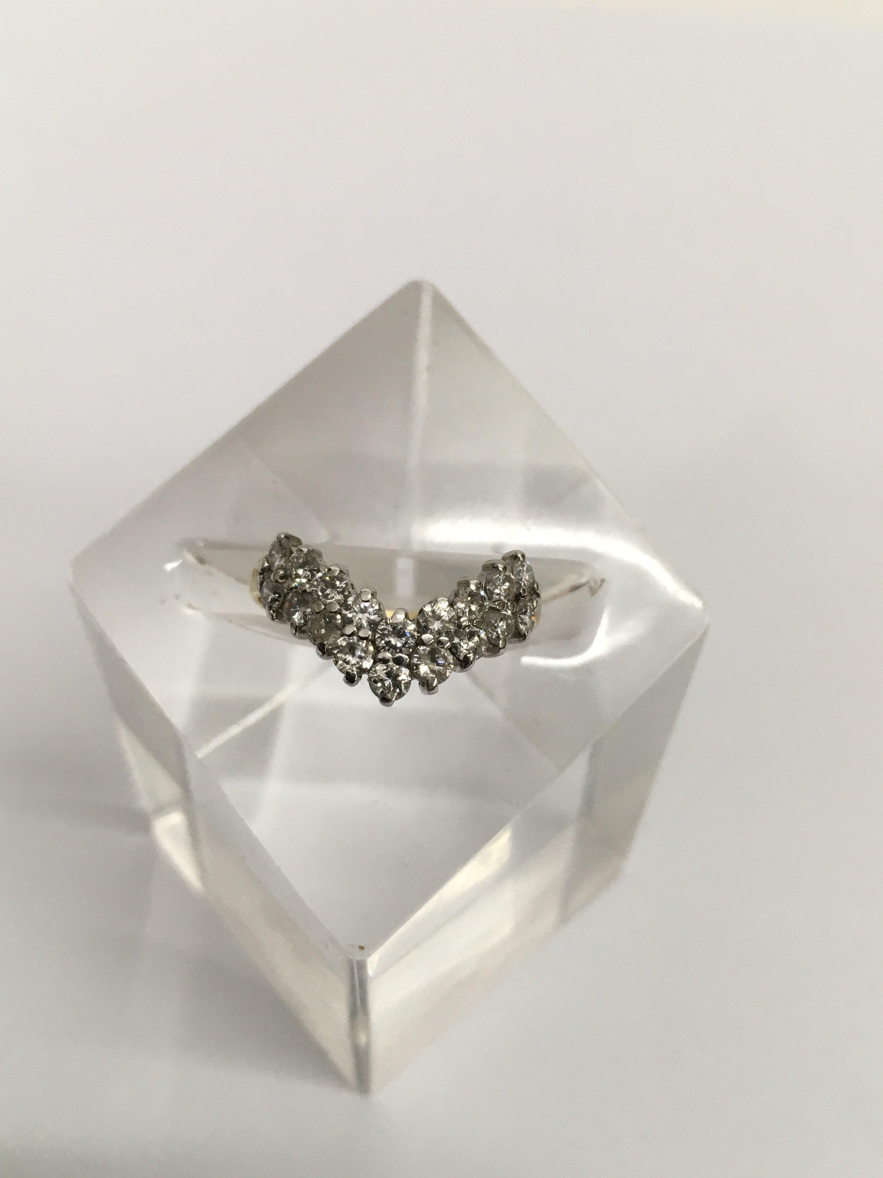 An 18ct gold, 'V' shape diamond cluster ring, cons - Image 2 of 2