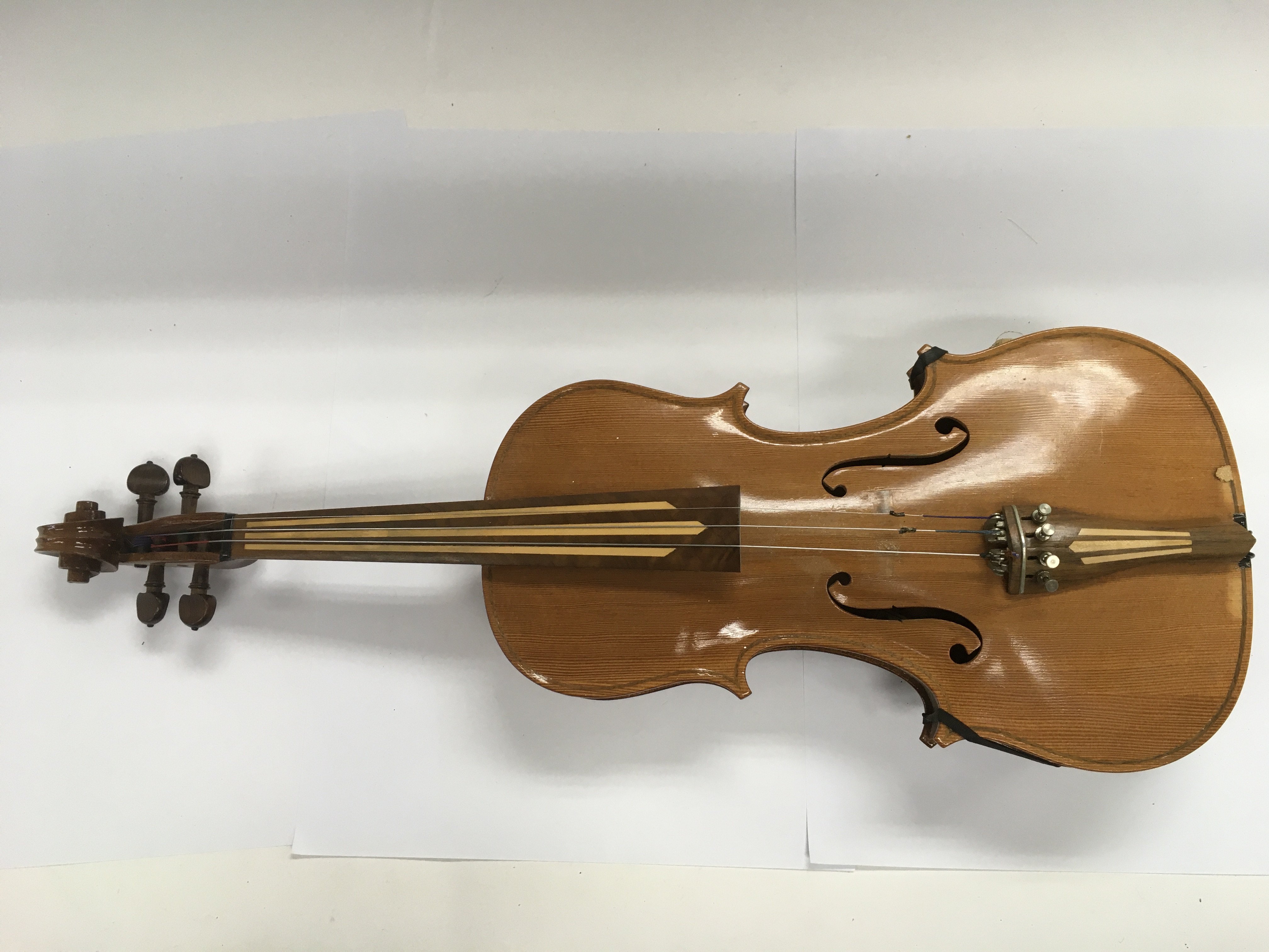 An English made violin with two tone fretboard - NO RESERVE