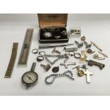 A collection of mainly silver oddments plus a 9ct pair of cufflinks, an untested yellow metal ring s