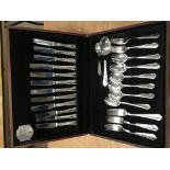 Butler of Sheffield silver plated cased cutlery se