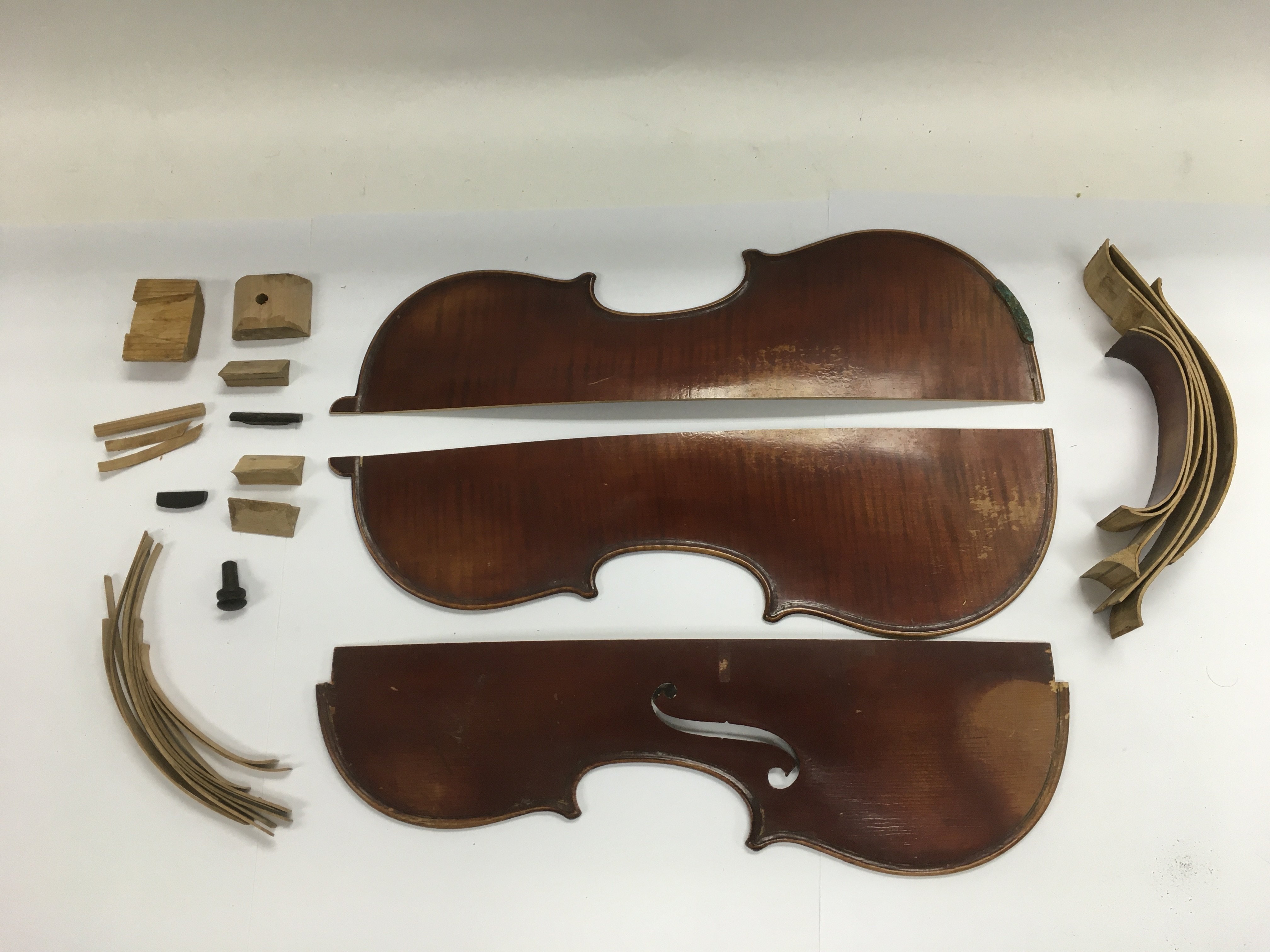 Restoration project. An Italian violin labelled Paolo Giacomelli, 1928.