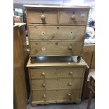 2 Victorian pine chests of drawers