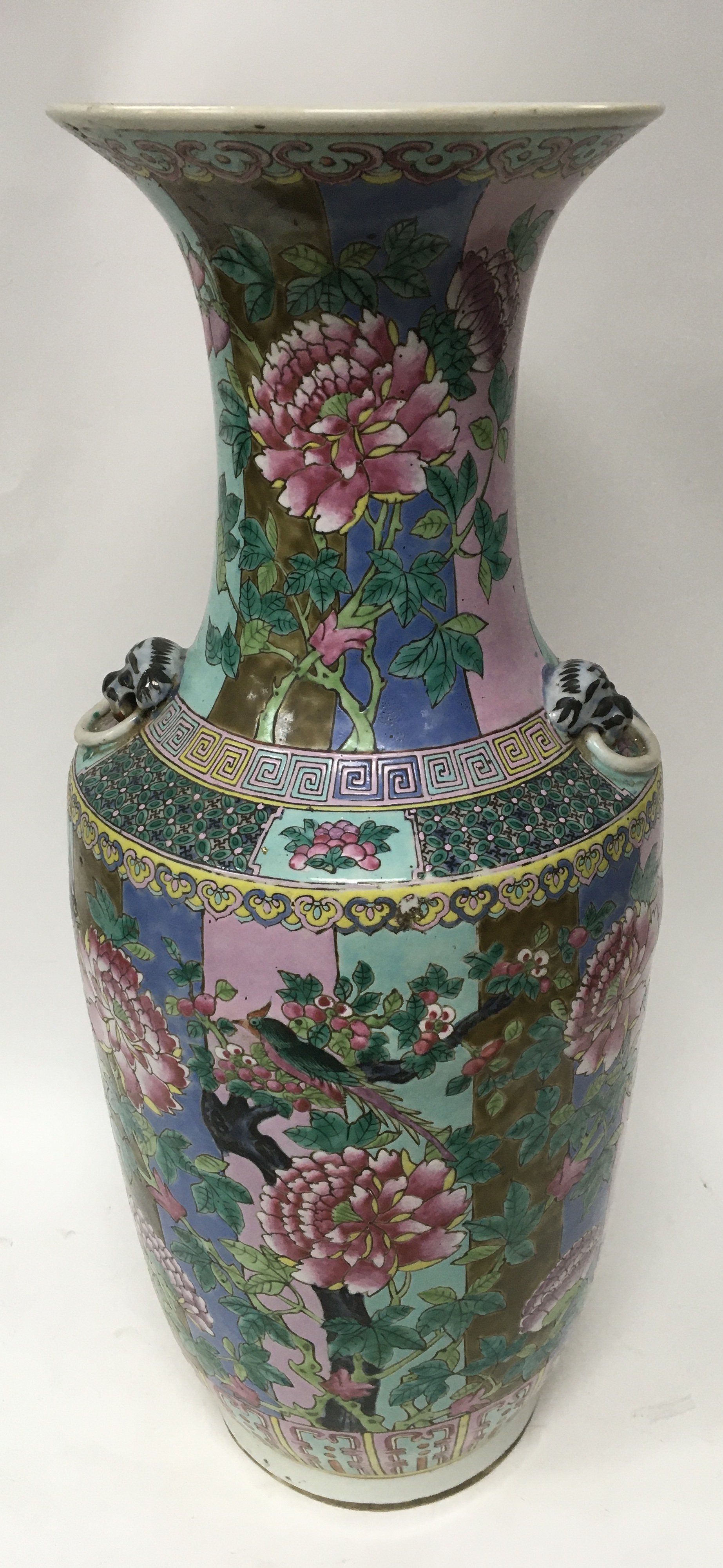 A large famille Rose Chinese Porcelain vase. H.60c - Image 3 of 5