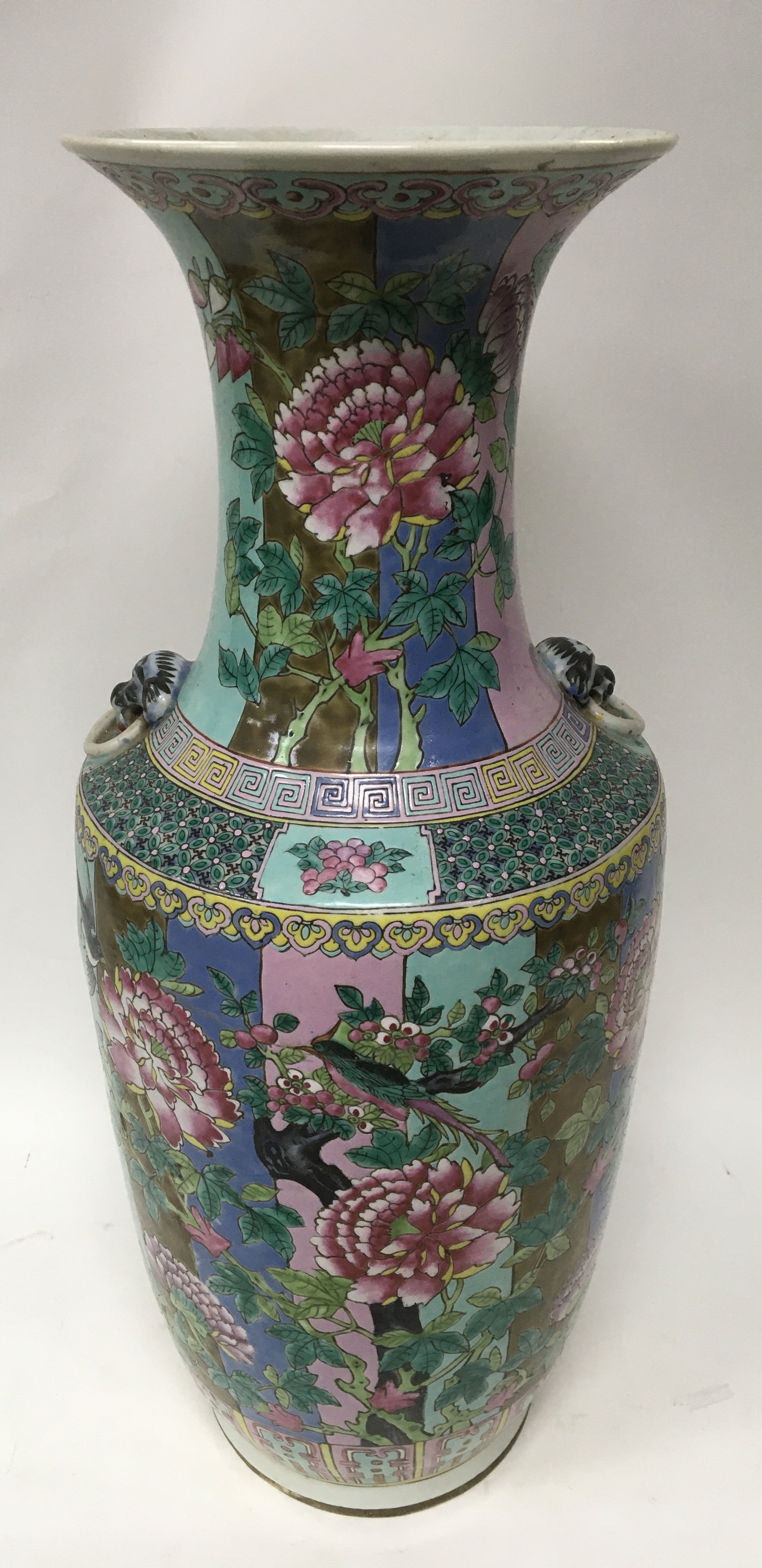 A large famille Rose Chinese Porcelain vase. H.60c