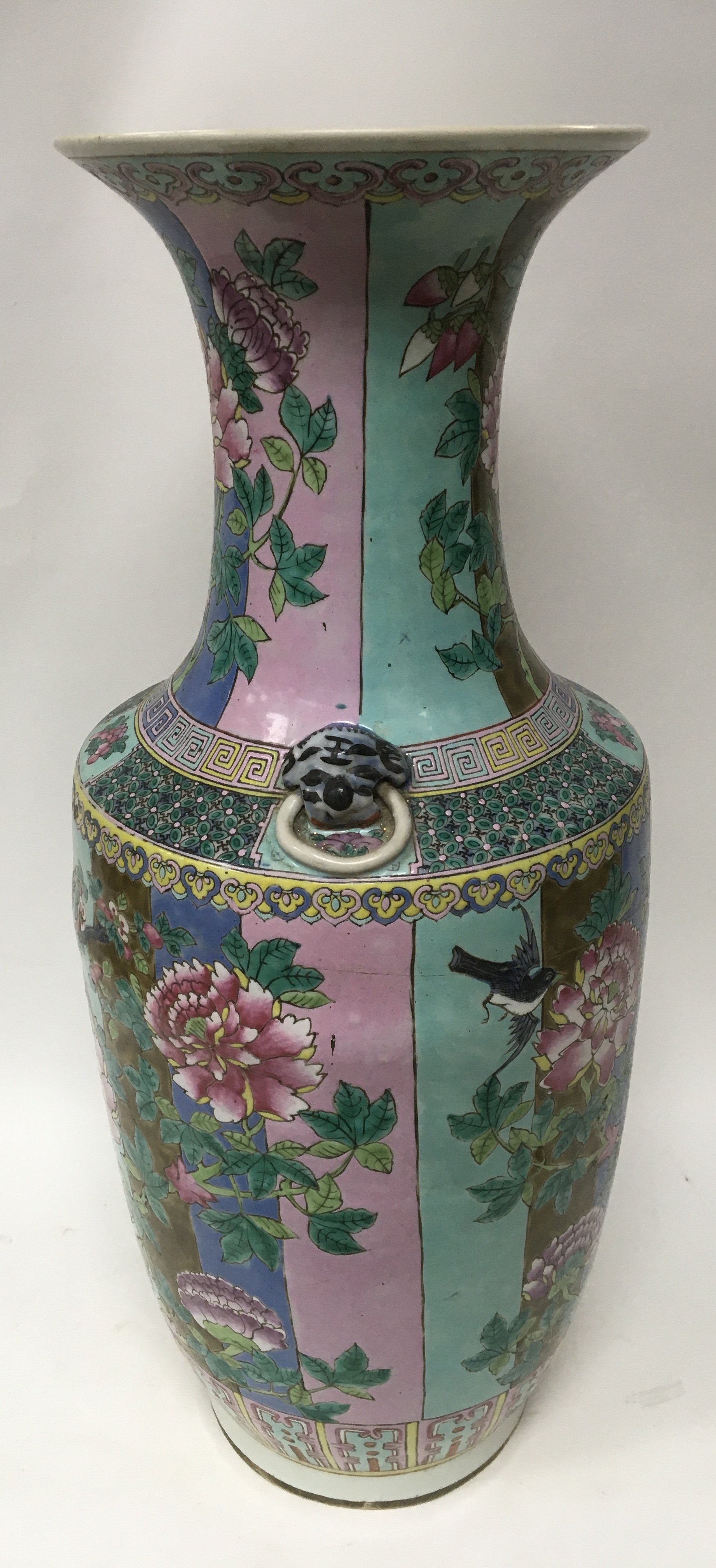 A large famille Rose Chinese Porcelain vase. H.60c - Image 2 of 5