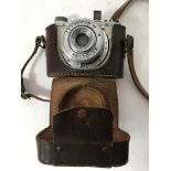 A Tao (Toakoki Seisakusho) Gelto-D III c.1938. Model camera and leather case.