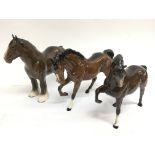 Three brown Beswick horses.No damage or restoratio