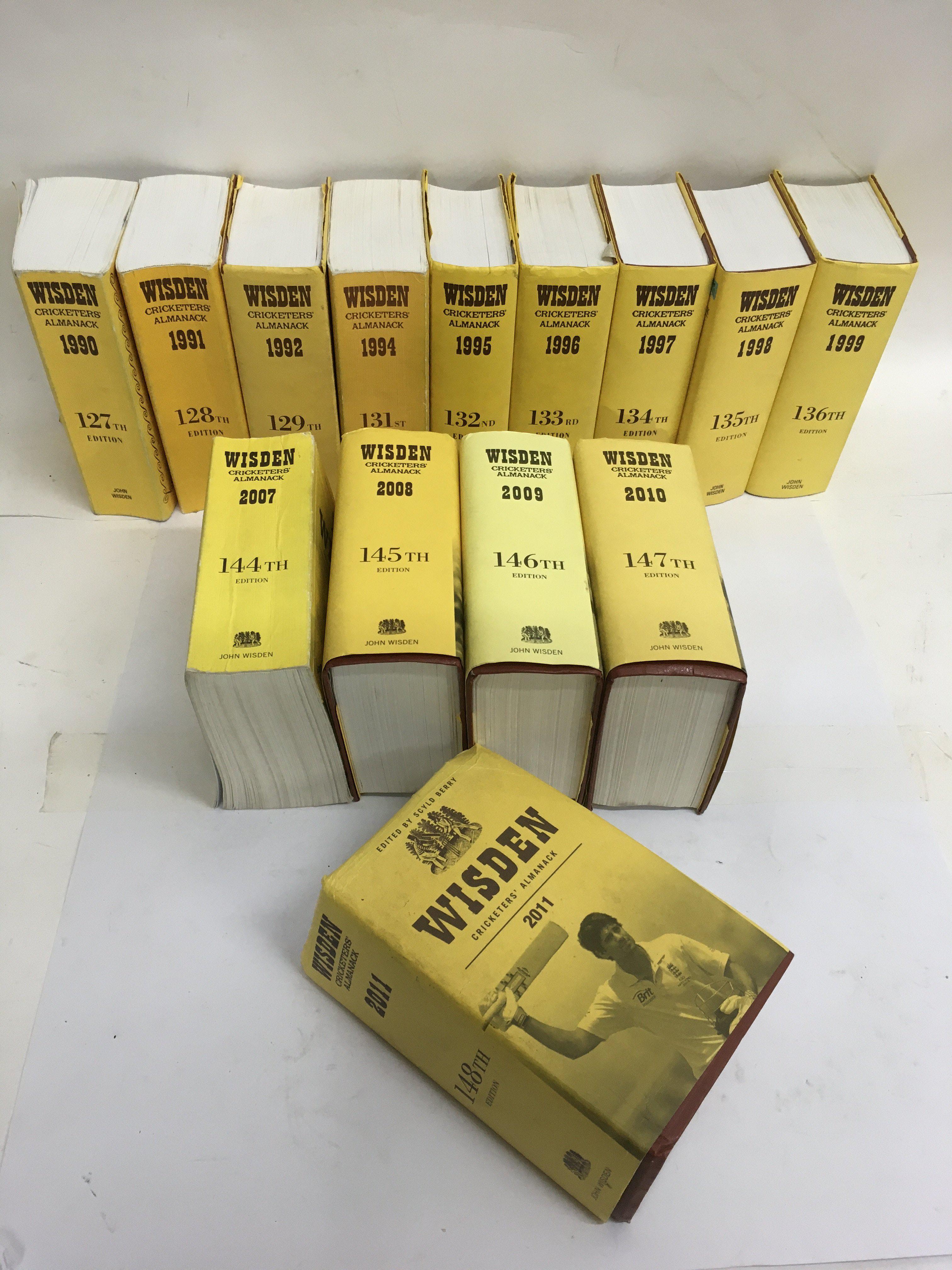 A collection of Wisden Criicketers Almanacks, dati