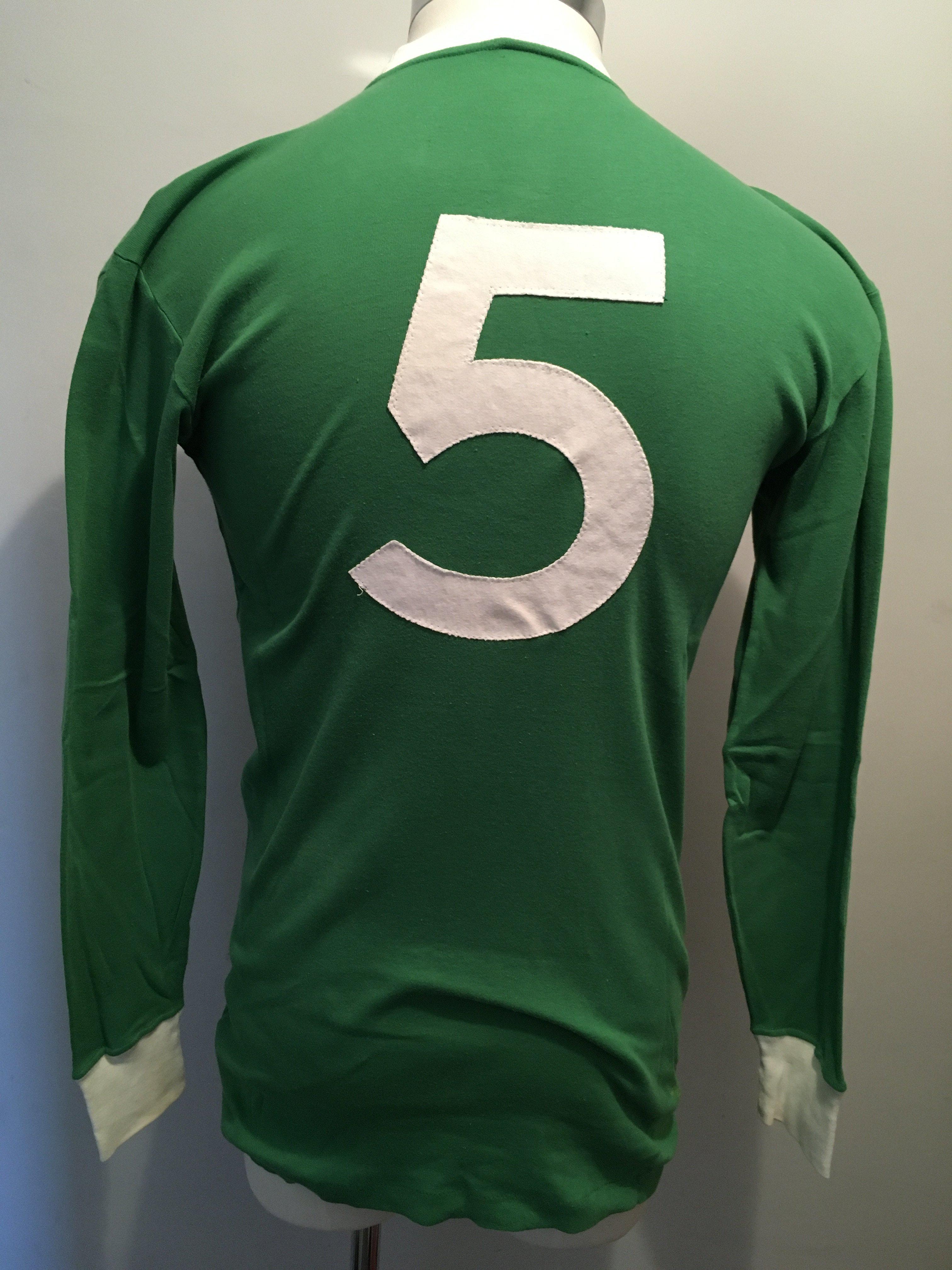 Terry Neill Northern Ireland Match Worn Football Shirt: Superb condition green long sleeve shirt - Image 2 of 4