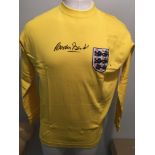 Gordon Banks Signed 1966 England Football Shirt: Long sleeve yellow shirt the same as he wore in the