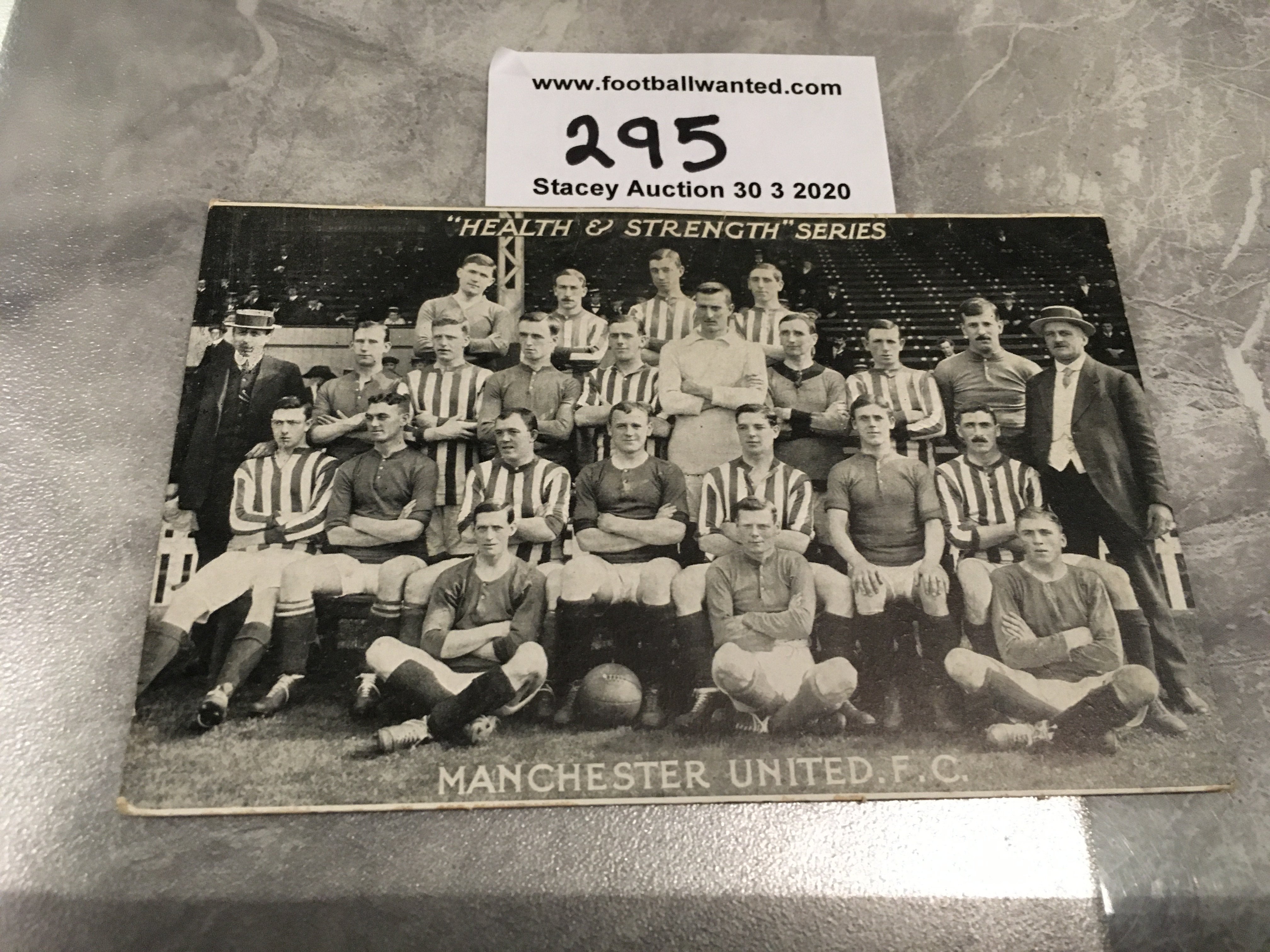 1910/11 Manchester United Football Postcard: Excellent condition team group from the Health and