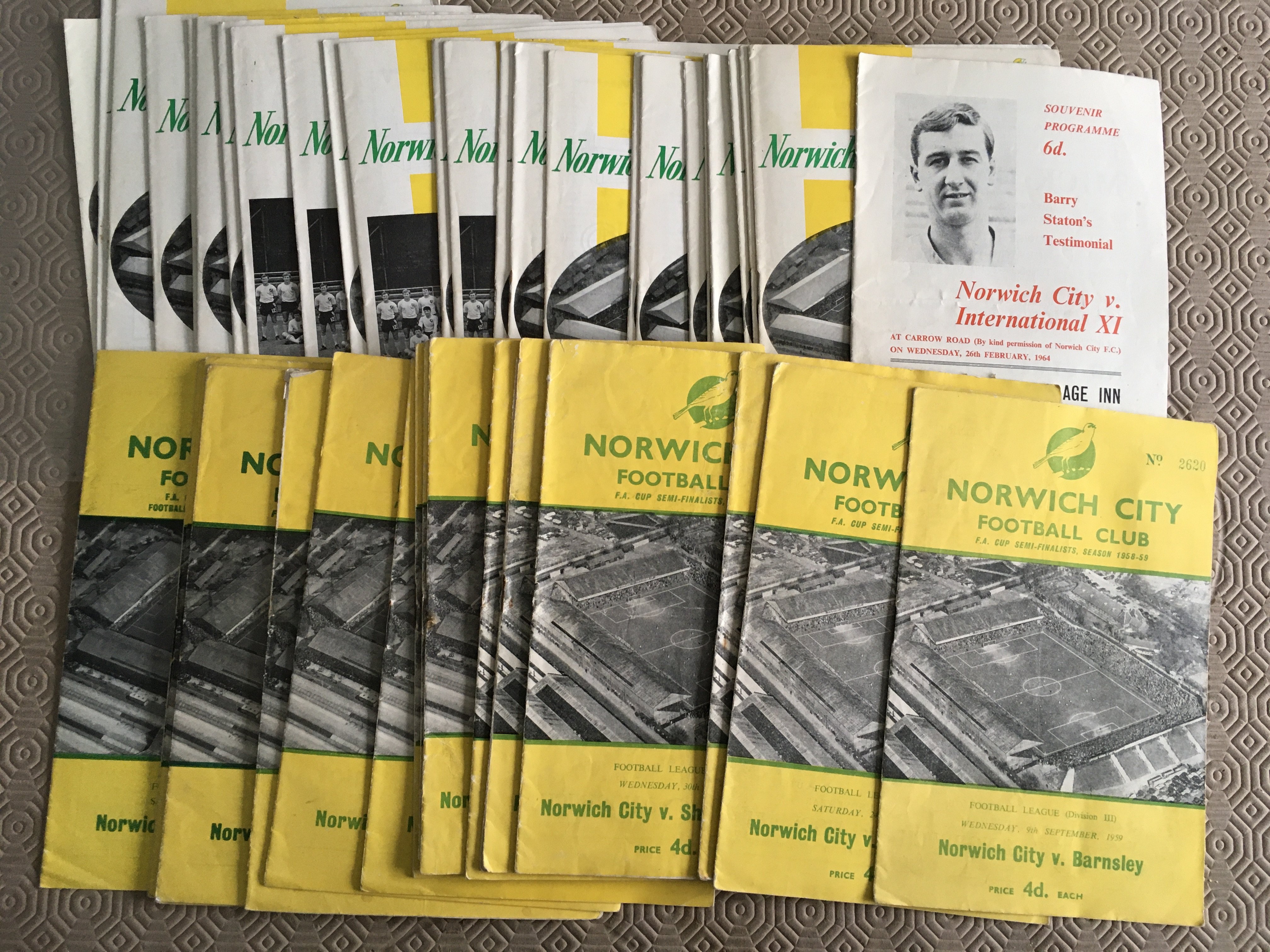 Norwich City Home Football Programmes: 18 from 59/60 to 63/64 then 25 from 67/68 to 70/71. Good. (