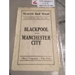 40/41 Blackpool v Manchester City Football Programme: 4 pager dated 3 5 1941 with no writing. Fold.