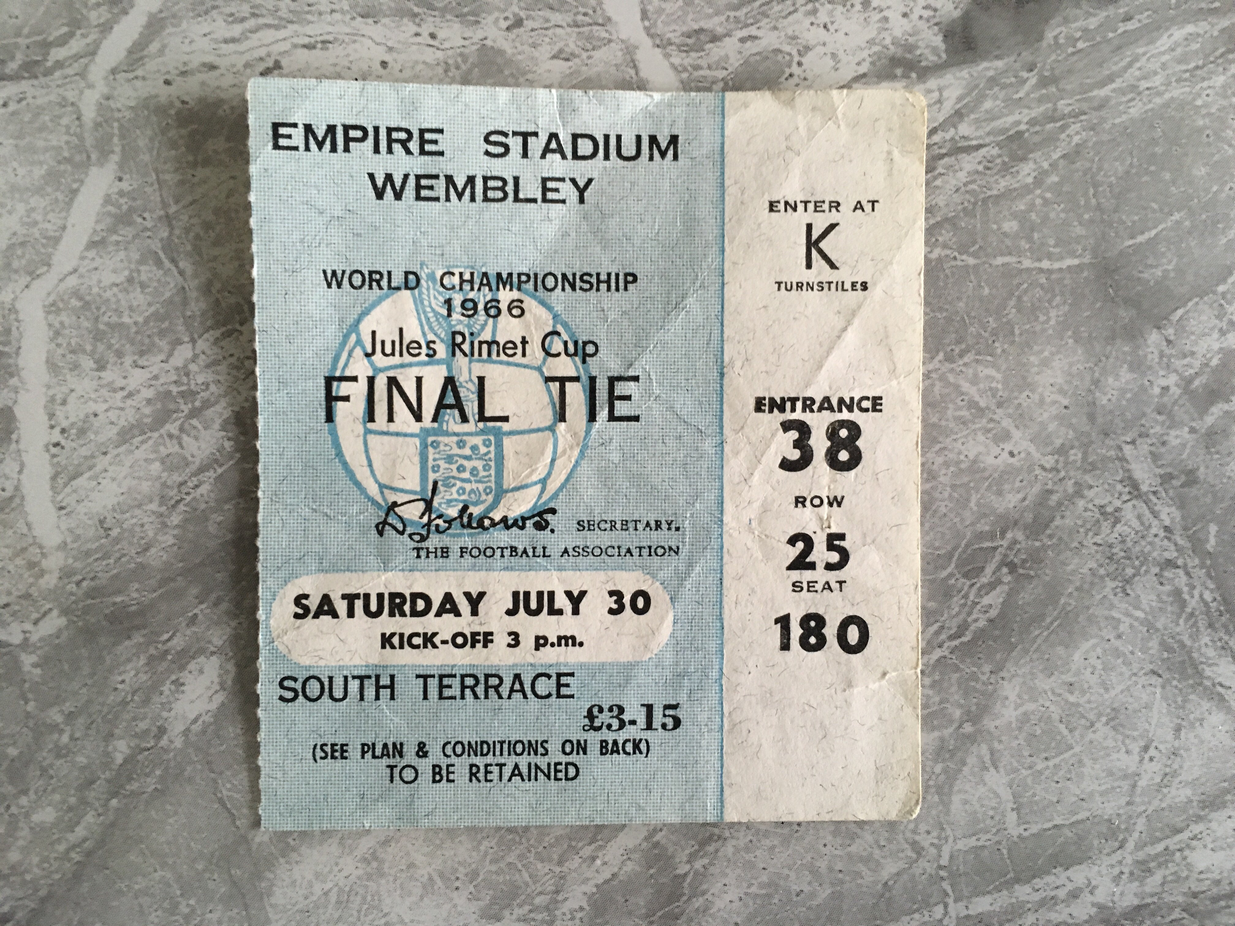 1966 World Cup Final Programme + Ticket: Excellent condition England v West Germany original final - Image 2 of 2