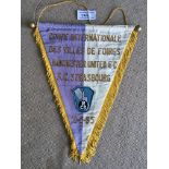 1965 Manchester United v Strasbourg Fairs Cup Football Pennant: Presented to Manchester United on 19