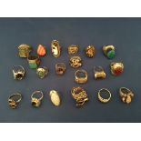 20 mixed silver and costume stone set rings