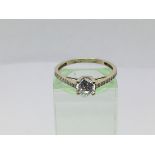 A 9ct gold CZ dress ring, approx 1.6g and approx size O.