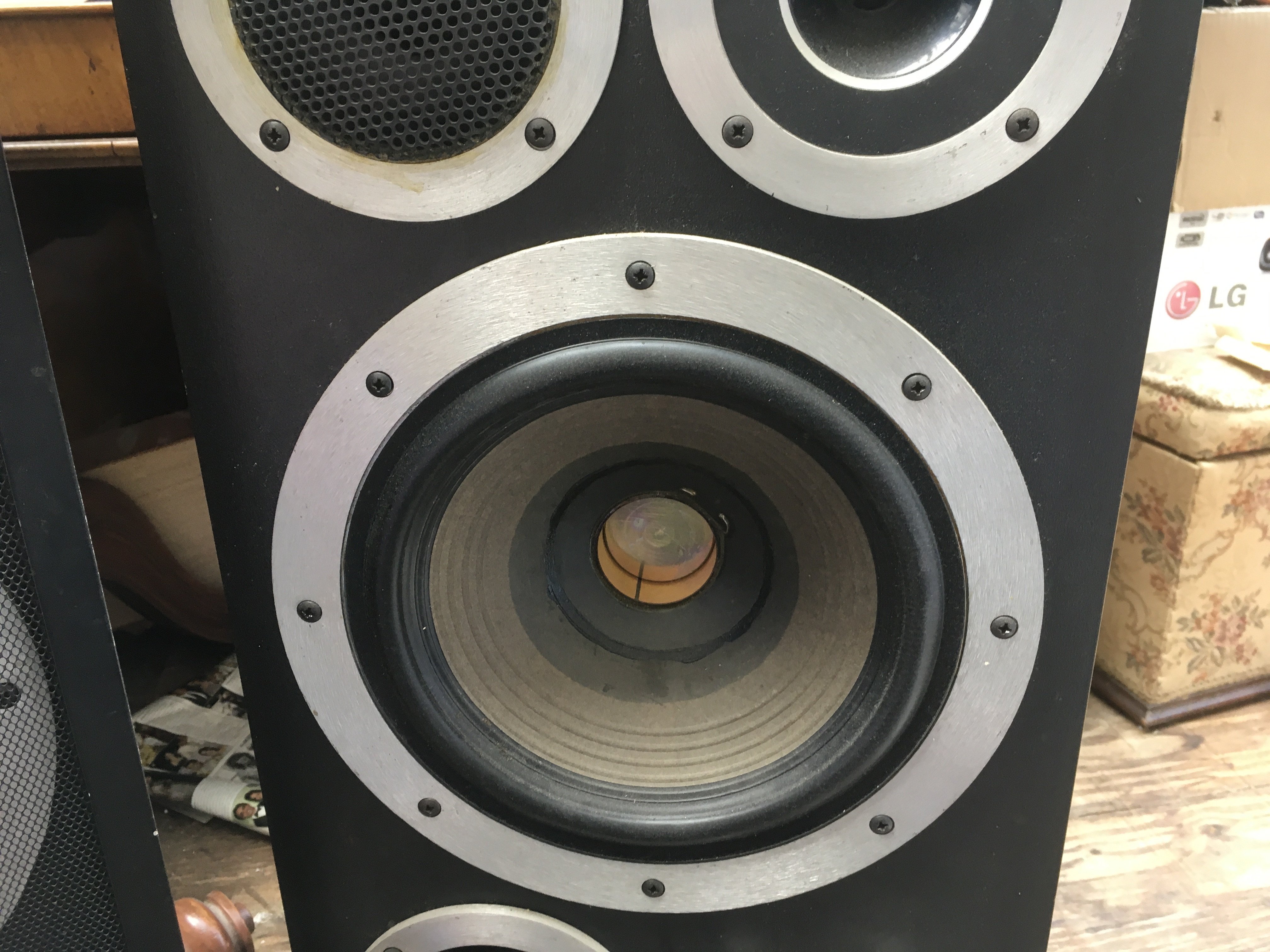 A pair of vintage Wharfedale E Fifty floor standing speakers, supplied with separate wheeled bases. - Image 3 of 3