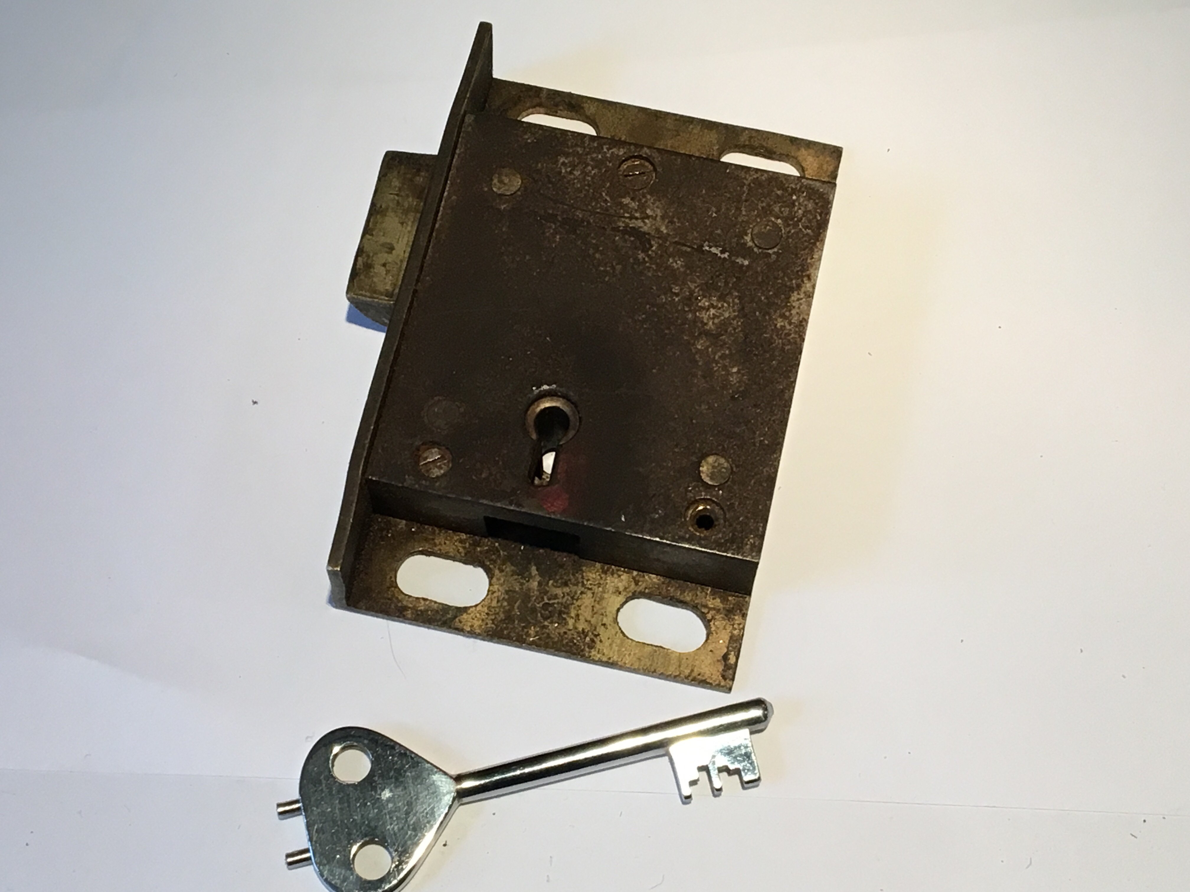 A Chubb Royal Mail pillar box slam lock with original key. Cirica 1940 13x9cm