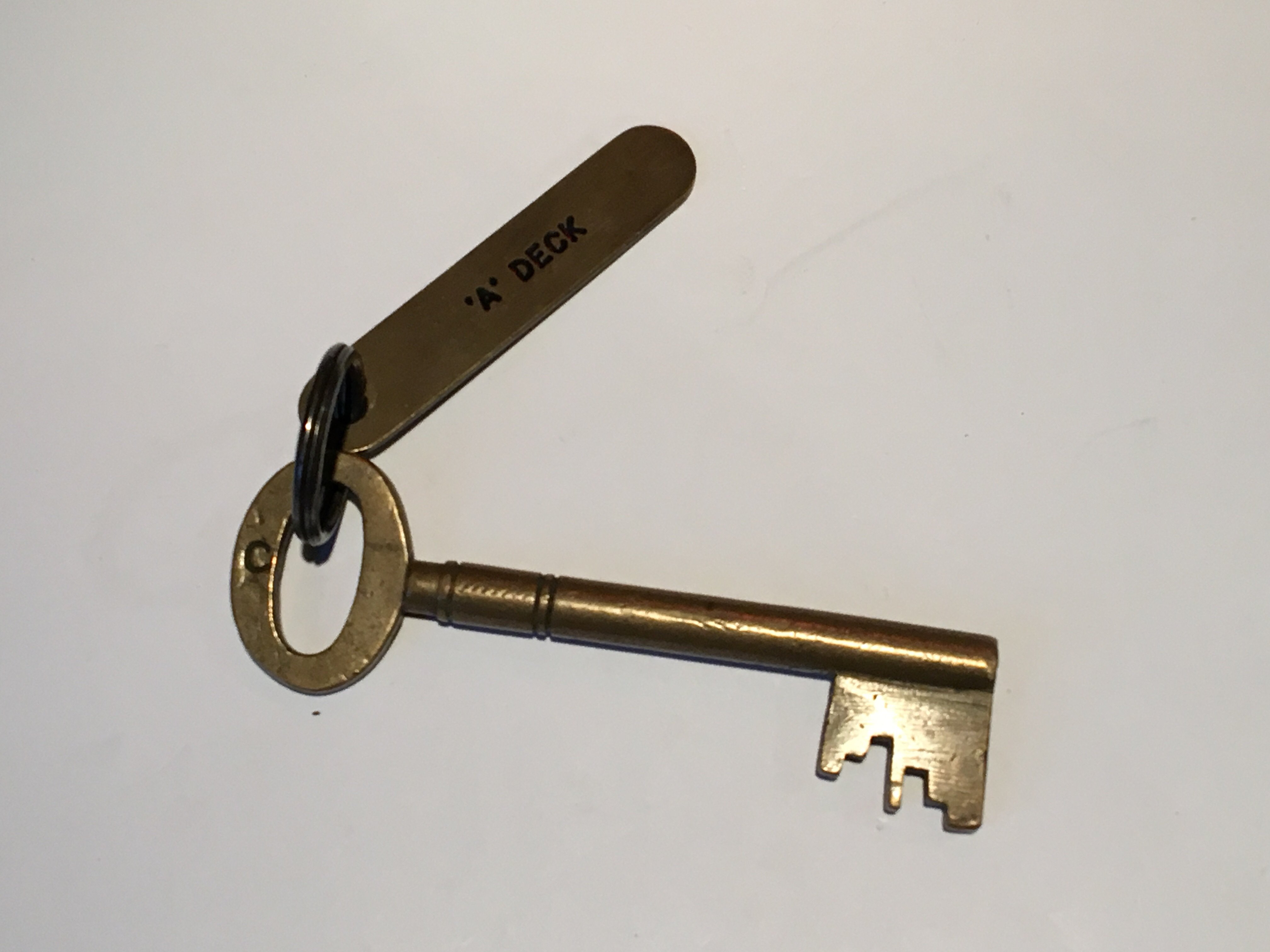 An interesting historical marine Ships cruiser key. Maker Harland & Wolf. Vendors comments The key