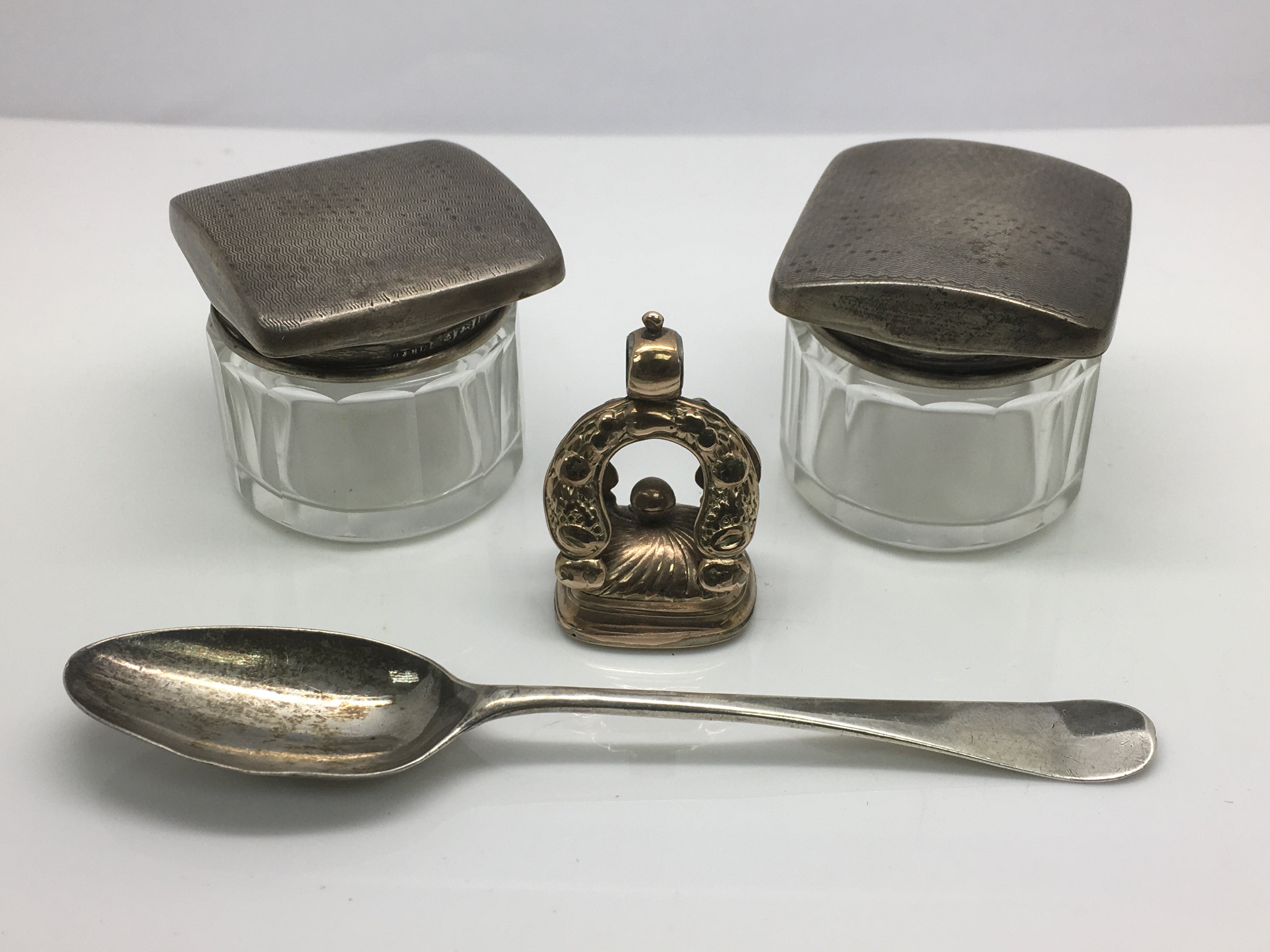 A pair of silver lidded inkwells, an early Georgia