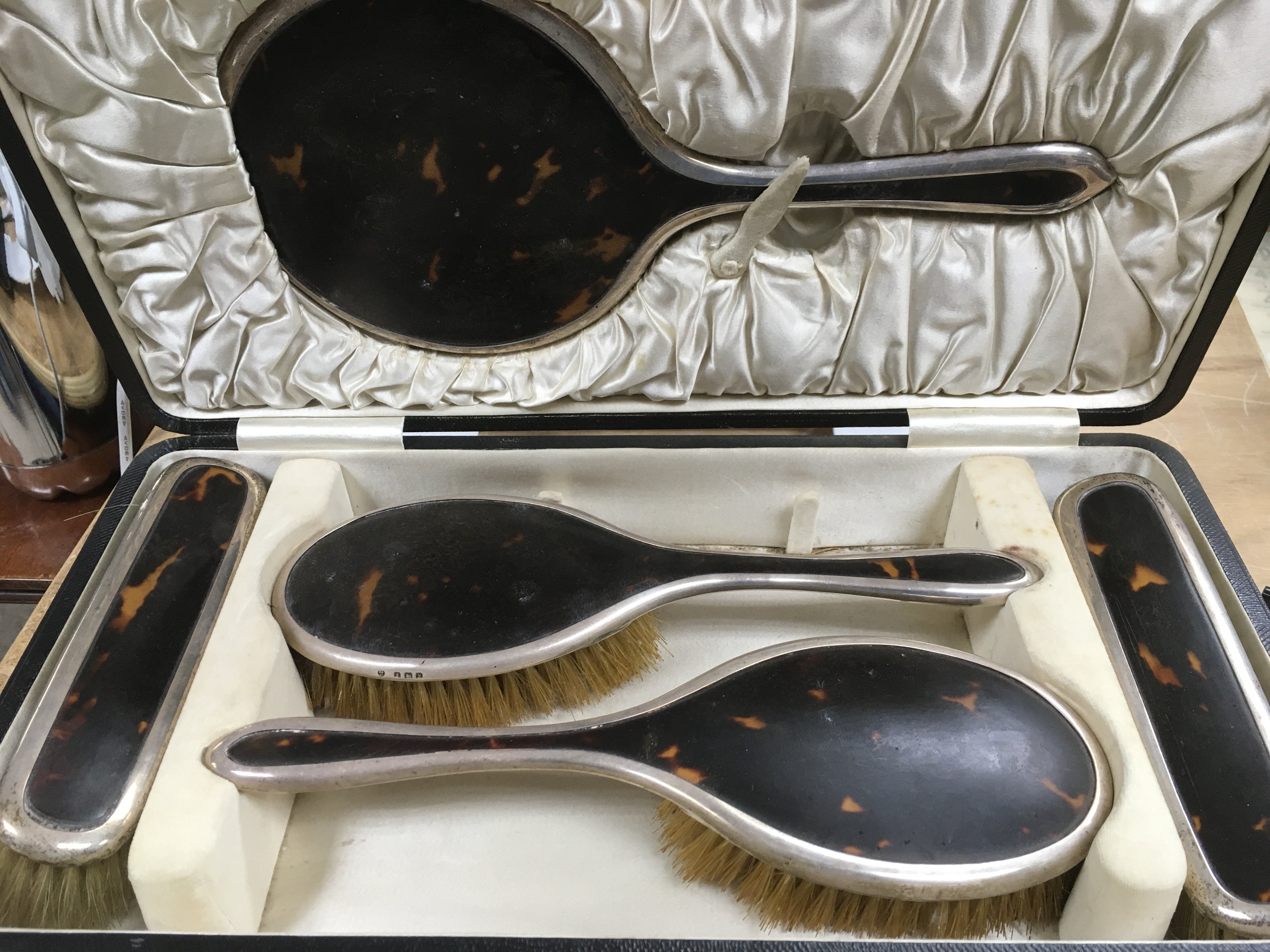 A cased silver and tortoiseshell five piece dressi