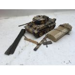 Tamika Mokei plastic model co, Motorised WWII tank