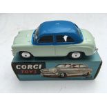 Corgi toys, #202 Morris Crowley saloon, Original b