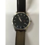 A gents Gucci gents dress watch