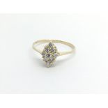 An 18carat gold Vintage ring set With a pattern of