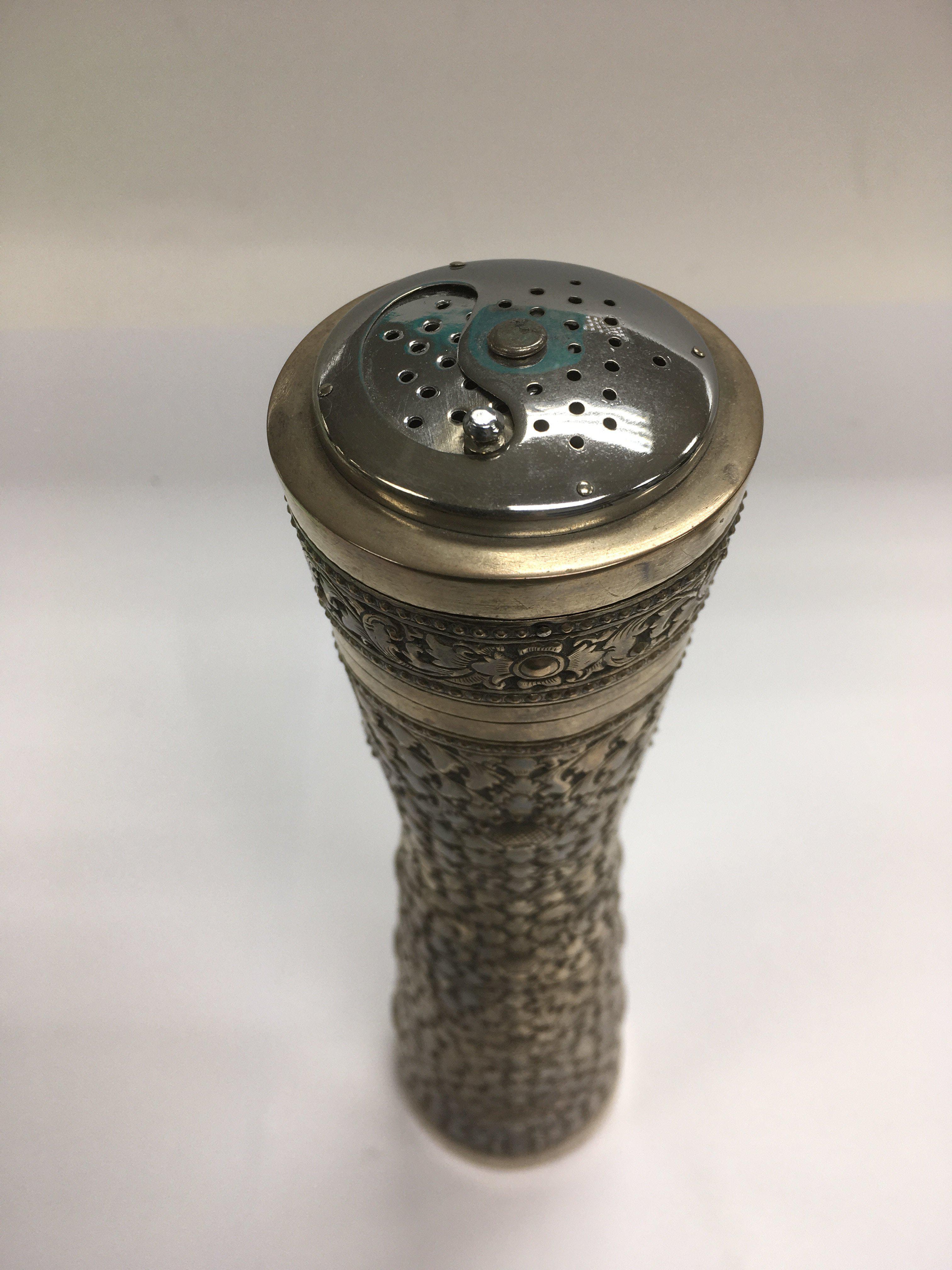 A white metal spice tower, marked 900. - Image 2 of 3